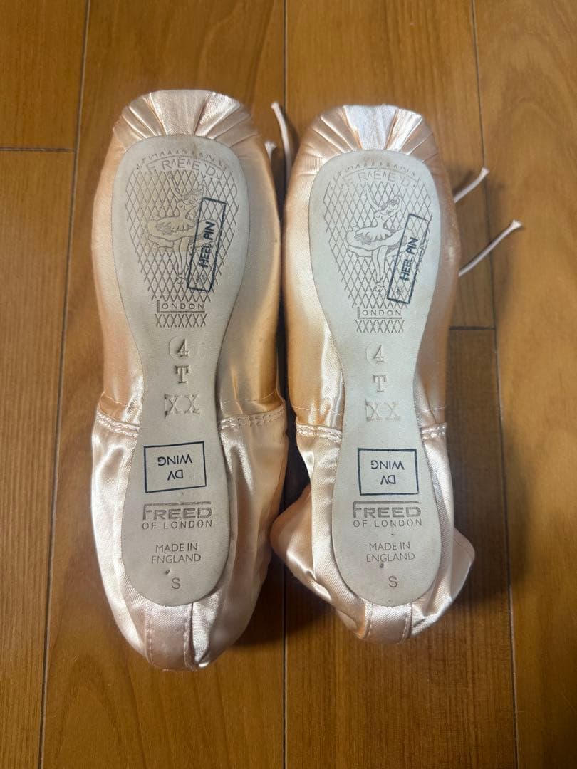 Freed of London トウシューズ　T 4 XX