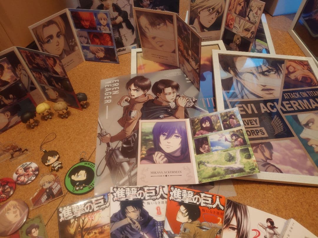 進撃の巨人80点以上グッズ