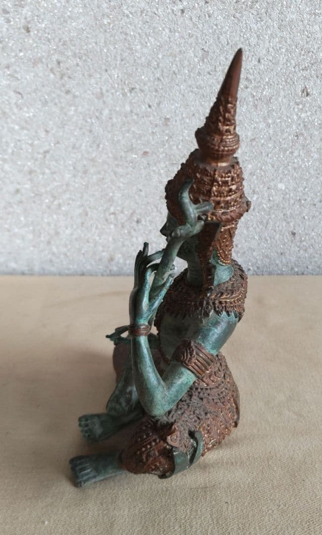 鋳銅製　チベット仏像