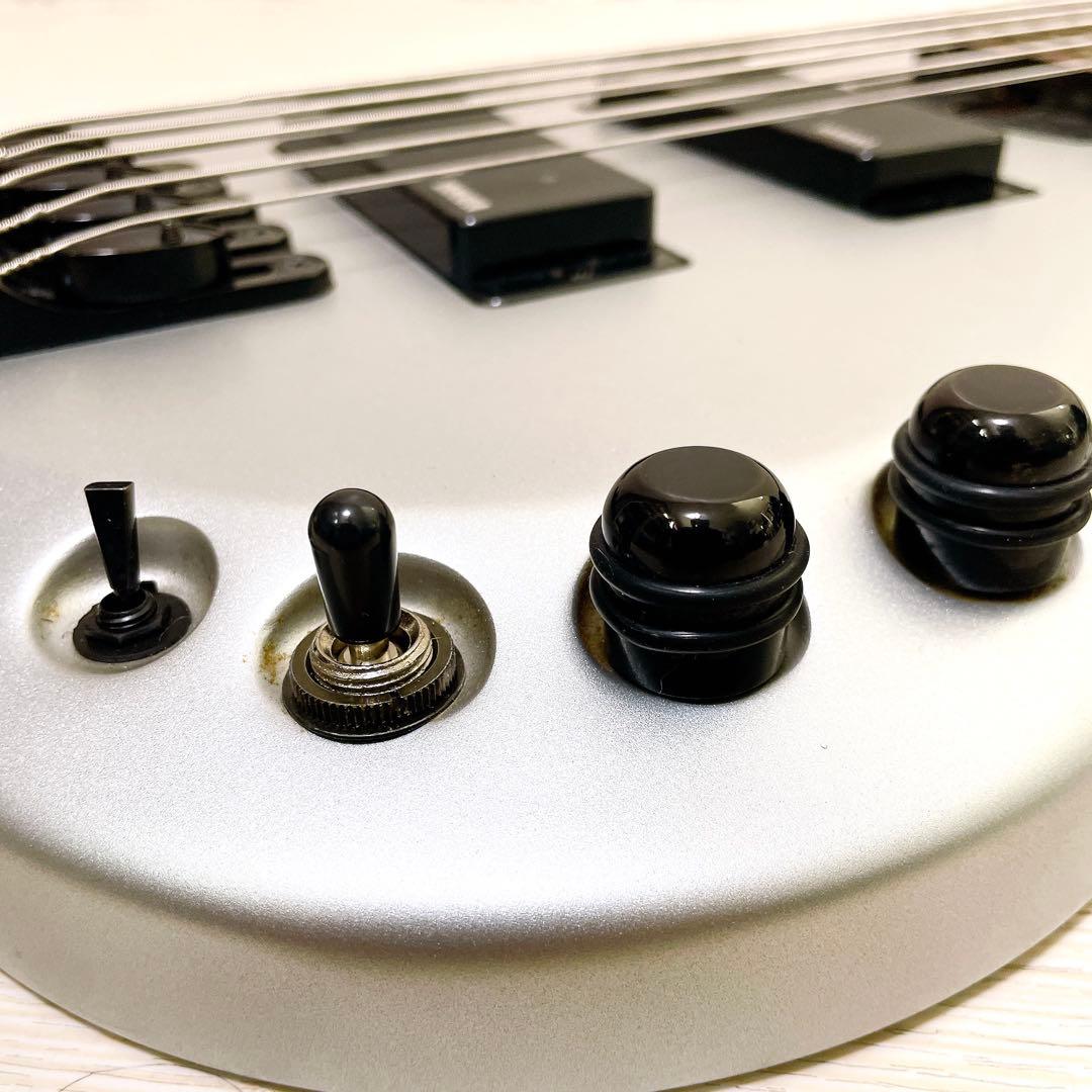 YAMAHA RBX775 ヤマハ エレキベース 5弦 シルバー