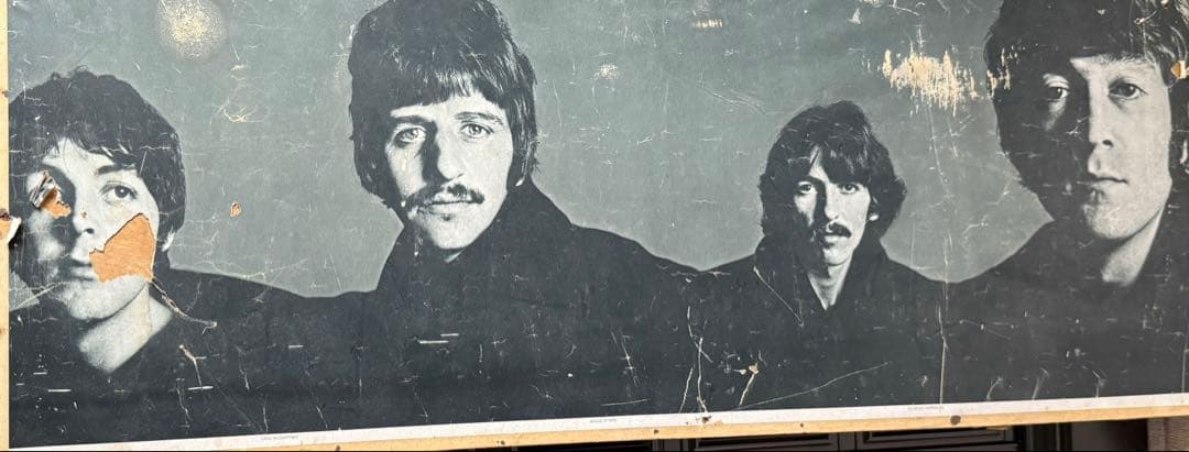 ビートルズ モノクロポスター 大判 傷あり