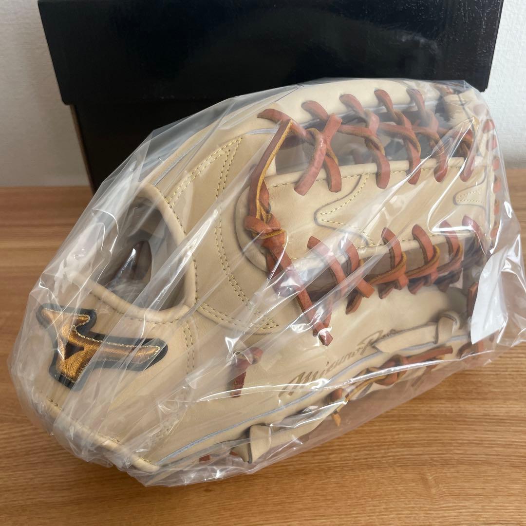 高*秋様 ミズノプロ　硬式用　外野　グローブ　グラブ　定価69,300円　高校野