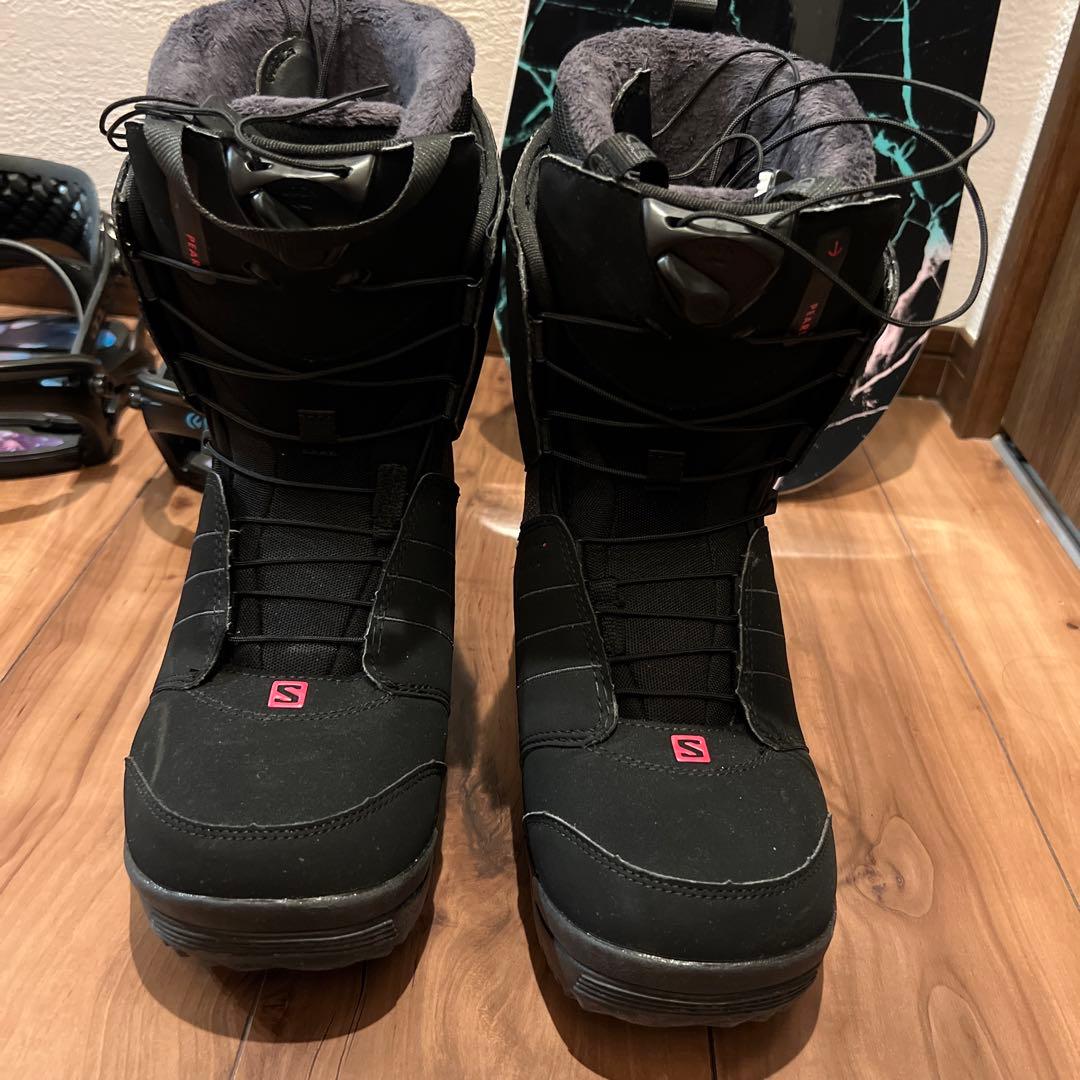 値下げしました　美品　salomon pearl サロモンスノボブーツレディース