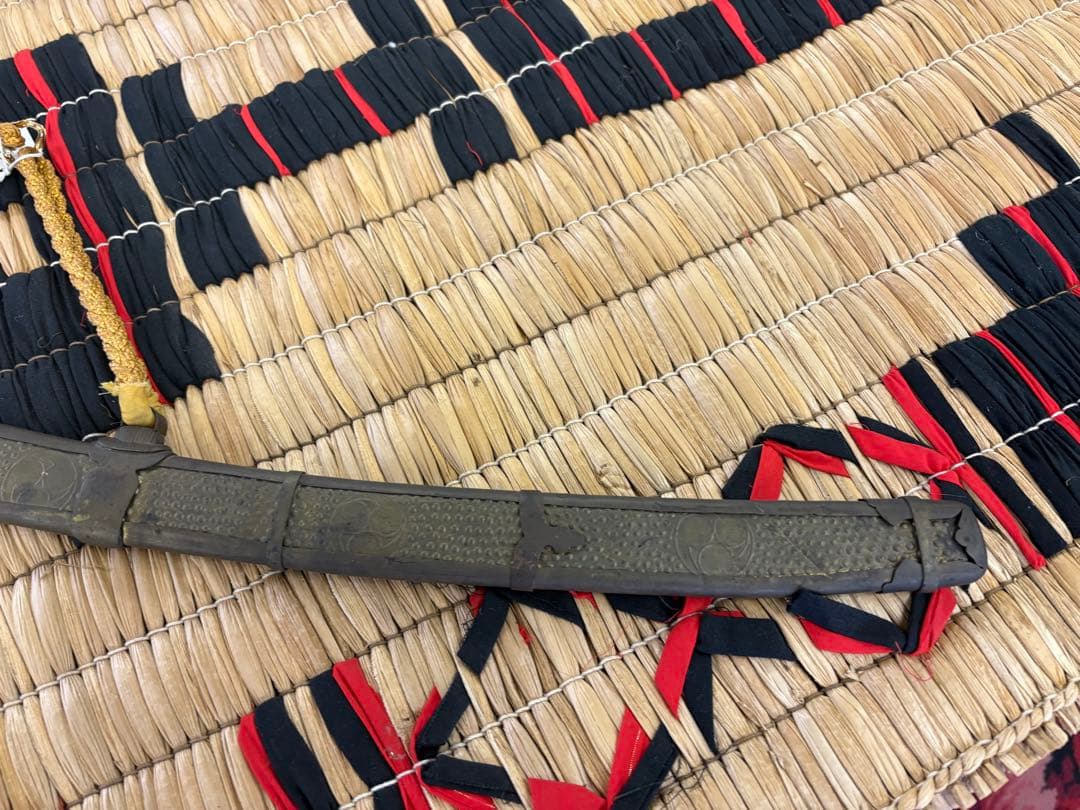 アイヌ　タンネプイコロ　覆輪太刀　刀装具　太刀拵　イコロ　エムシ　三ツ巴紋　竹光