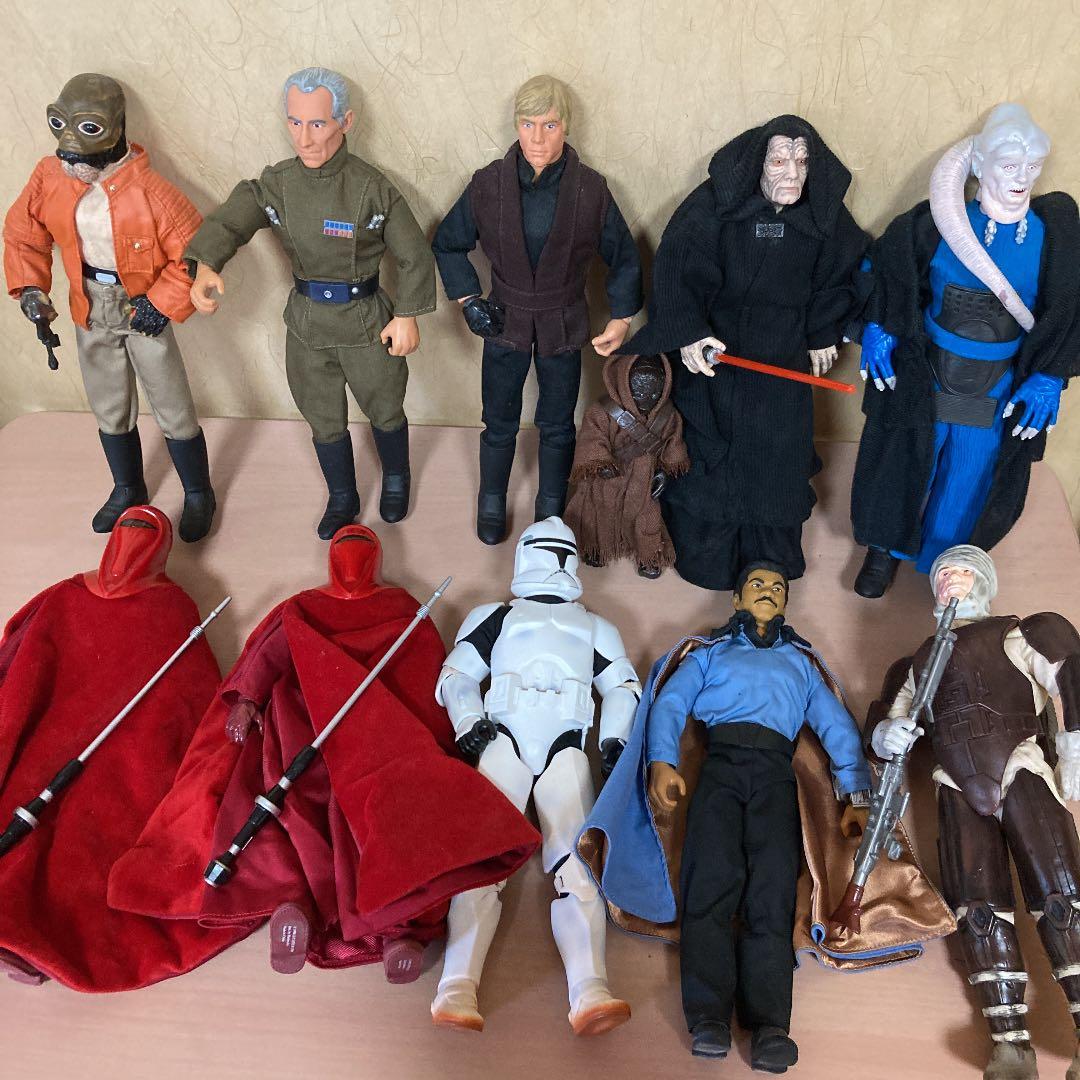 【めちゃ得】スターウォーズ　30センチ大フィギュア10体＋小1体＋武器色々セット
