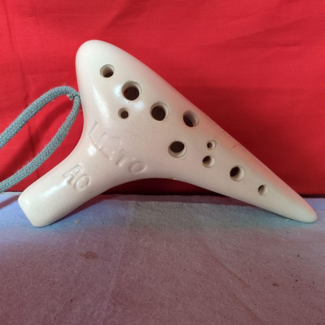 LIETO AC トライアングルオカリナ クリーム色★ケース付き