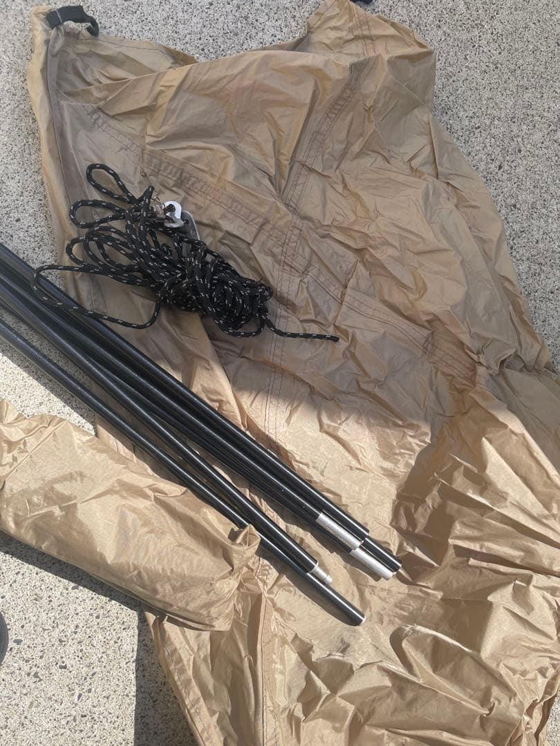 【エイト】　　dod ライダーズバイクインテント　ワンタッチテント