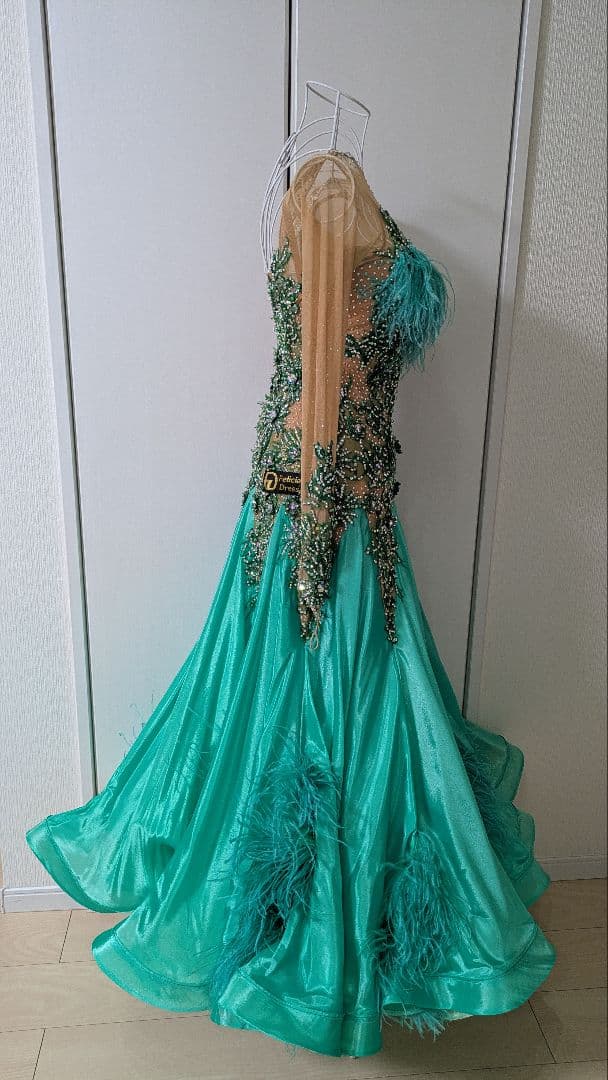 社交ダンス　スタンダードドレス　Felicia製