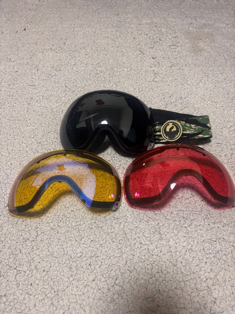 スキー・スノーボード ゴーグル 交換レンズ付き　ドラゴン