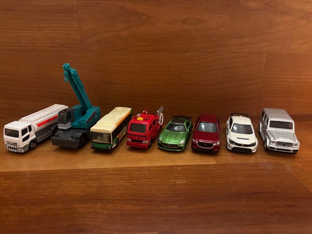 トミカ ミニカー コレクションセット売り（８台）