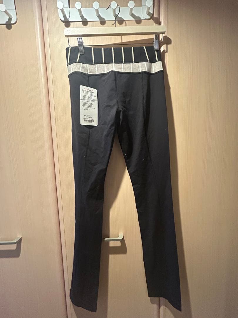 Lululemon Skinny Groove Pant サイズ6 黒
