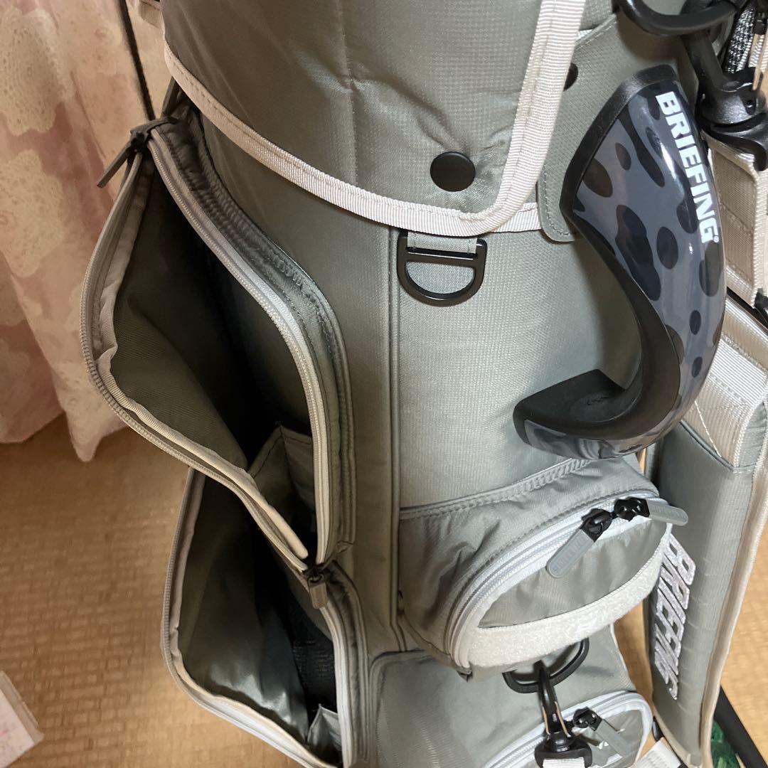 【美品】ブリーフィング キャディバッグ CR-6 #3 2025年　L.GRAY