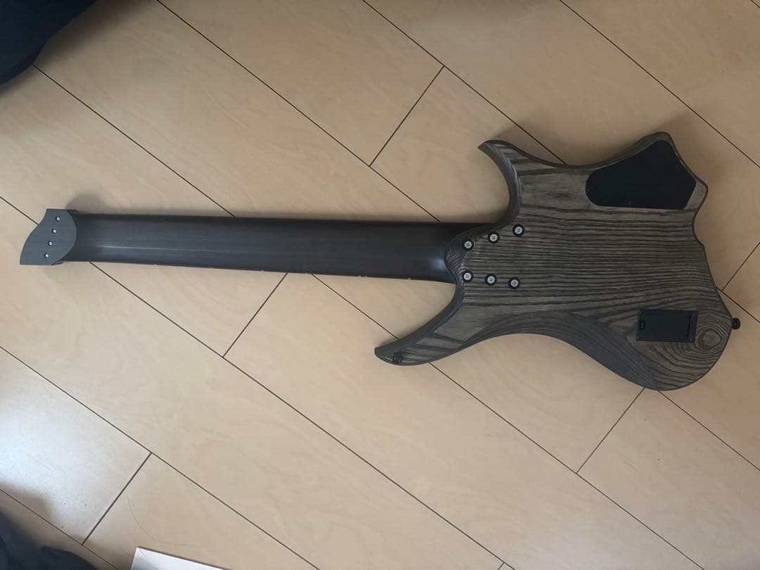 Omega　GOC Guitars レフティ 8弦 エレキギター