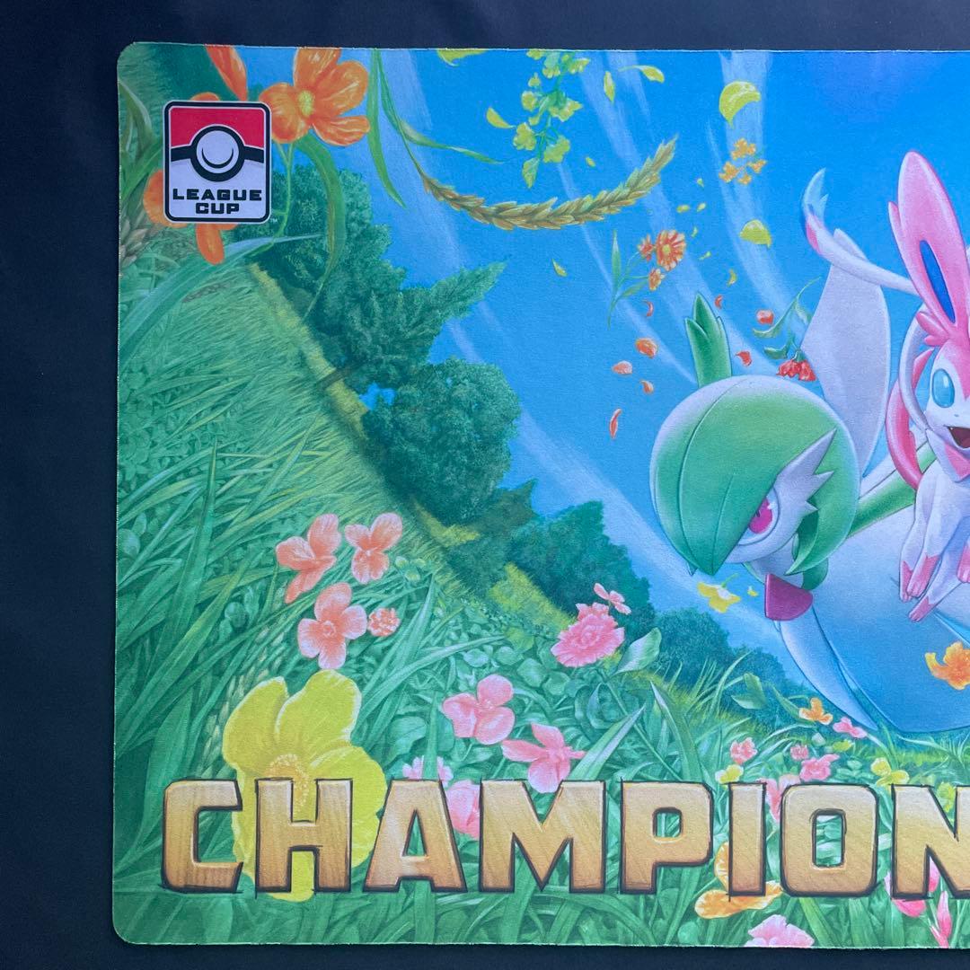 サーナイト&ニンフィア　CHAMPION 海外プレイマット