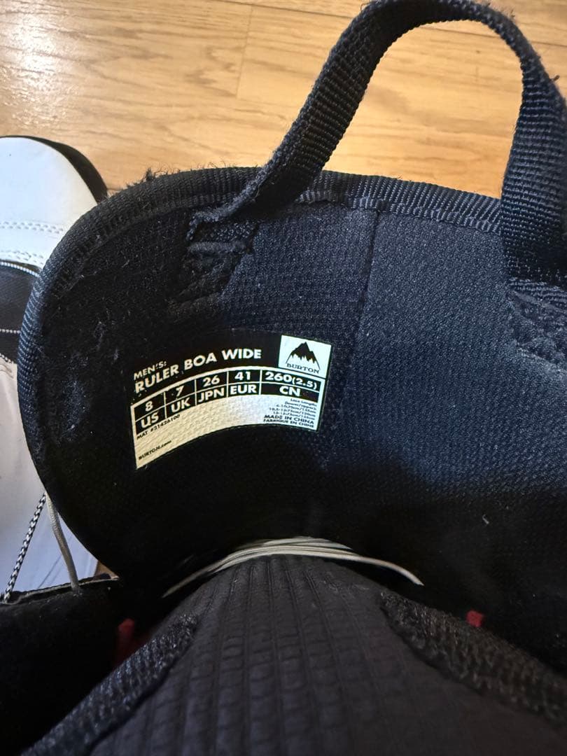 BURTON スノーボードブーツ ホワイト/ブラック/レッド