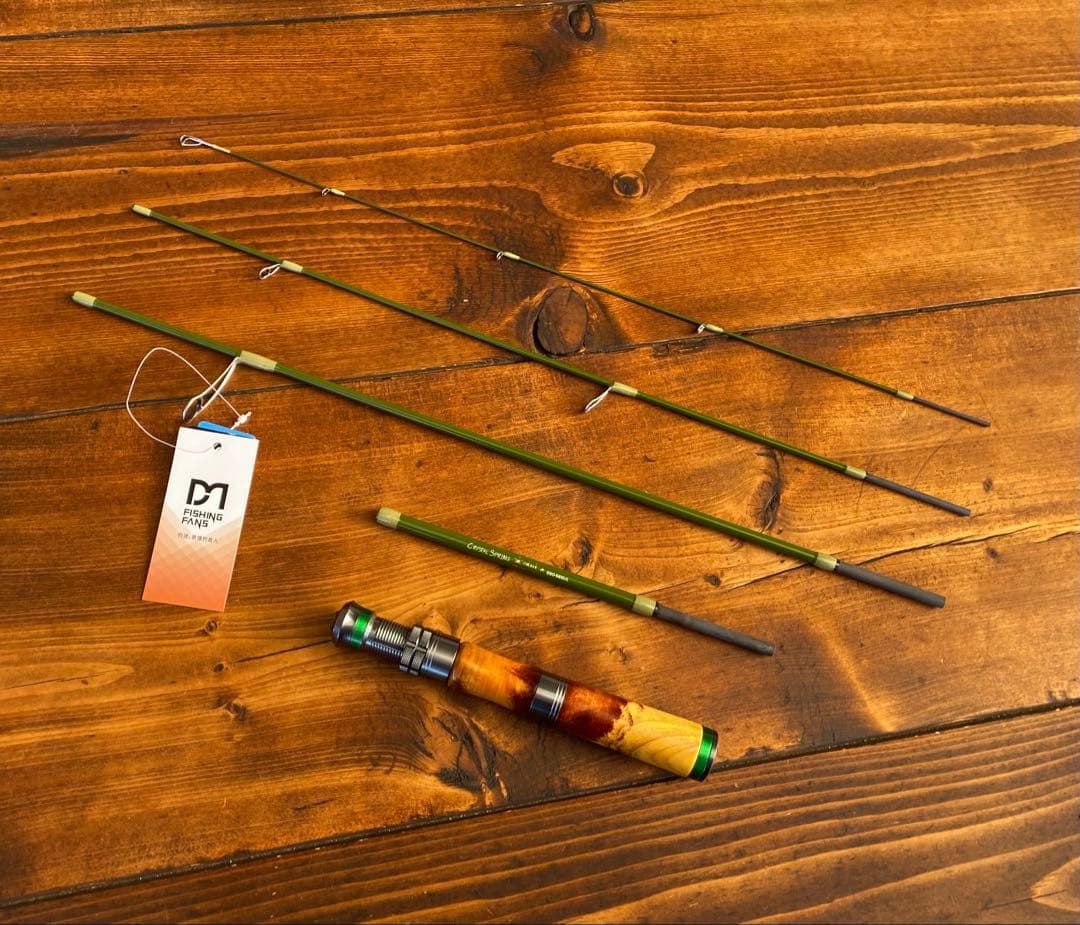 超軽量　カーボンロッド　トラウトロッド　長さ調節できるロッド　ウッドグリップ
