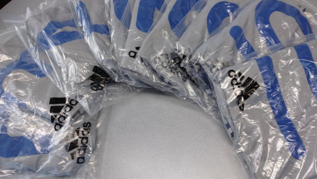 アディダスユニホームグレー10枚 番号入り(2番～11番号)