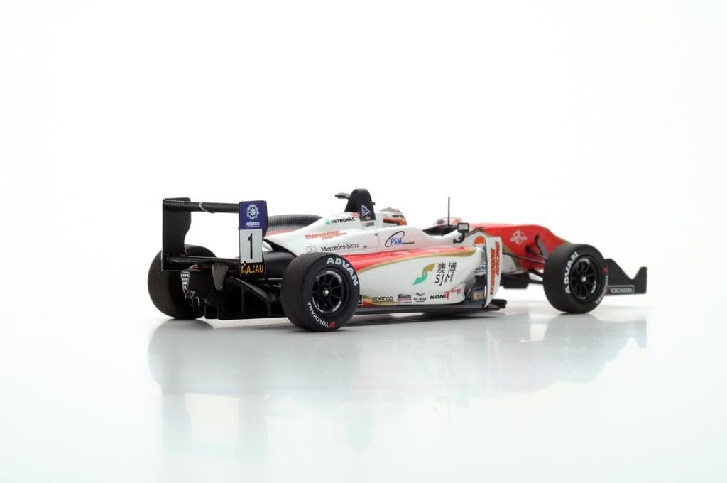 新品 1/43 スパーク ダラーラ F312 2015年 F3 マカオGP優勝車