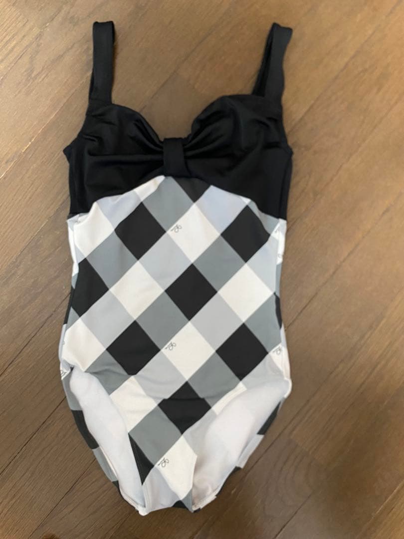 stina レオタード　Pサイズ