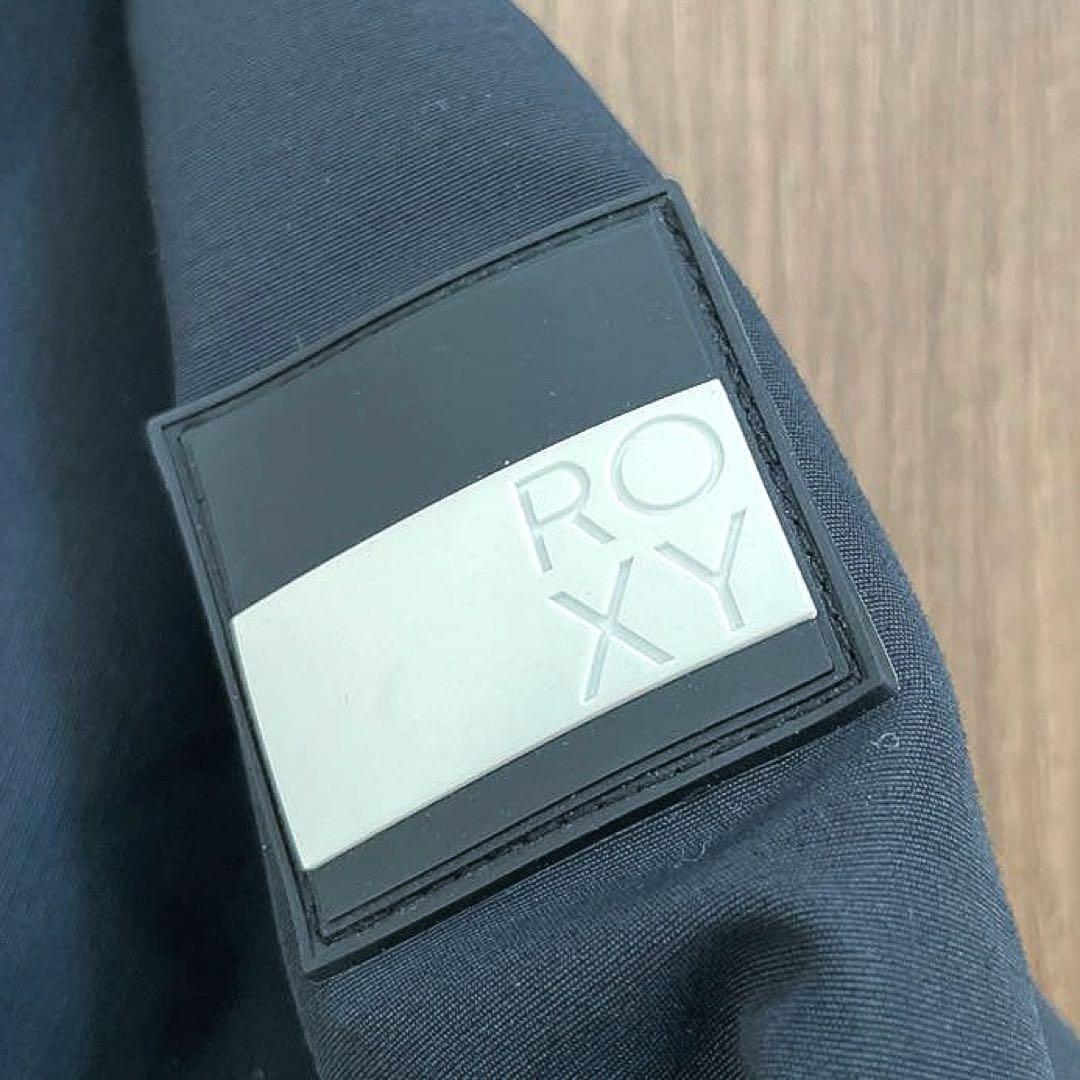 試着のみ ROXY スノーボードウェア S フード付きアノラック ブラック 美品