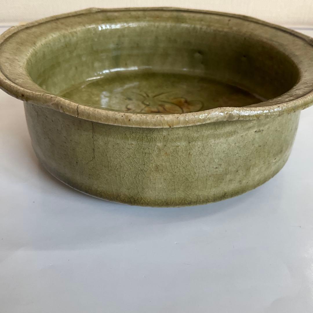 古瀬戸　青磁草花文鉢　江戸時代中期頃
