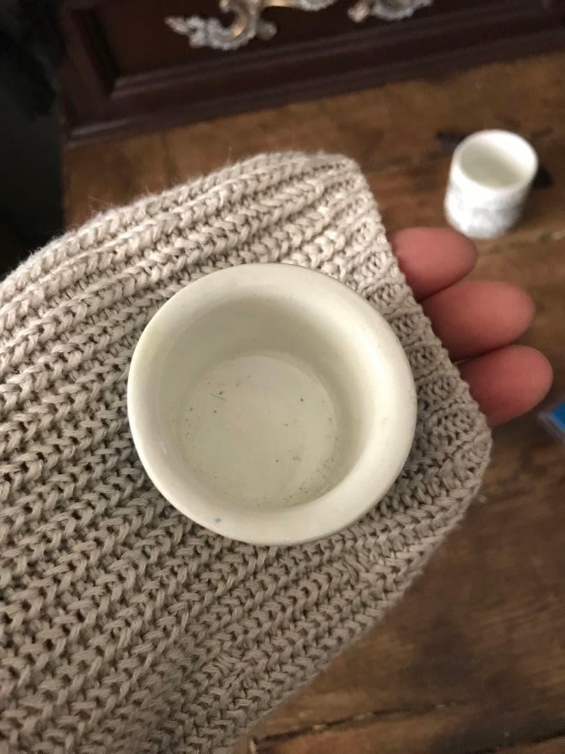 レア　ブルーロゴ　小さな陶器