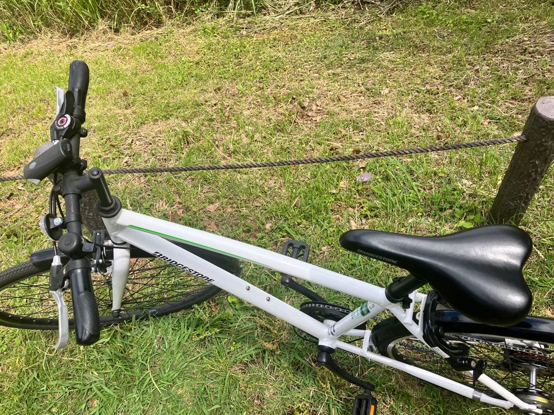 ブリヂストン クロスバイク ホワイト 27型　ES1 BRIDGESTONE