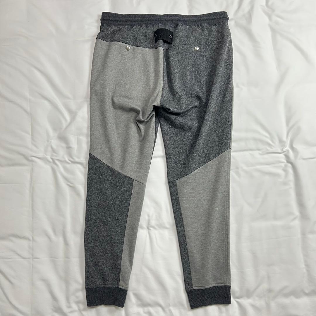 1piu1uguale3 セットアップ　ジャージ　切替　刺繍　ロゴワッペン　Ⅳ