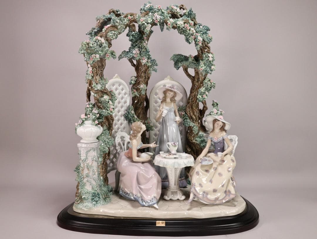 BK202 LLADRO　限定　387/2000体　テラスでお茶を　台座　保証書