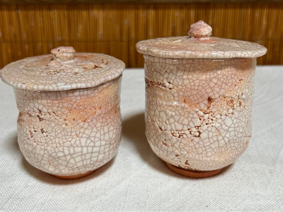 楽山焼　水月焼　蓋付き夫婦湯呑　天神蟹精密彫り
