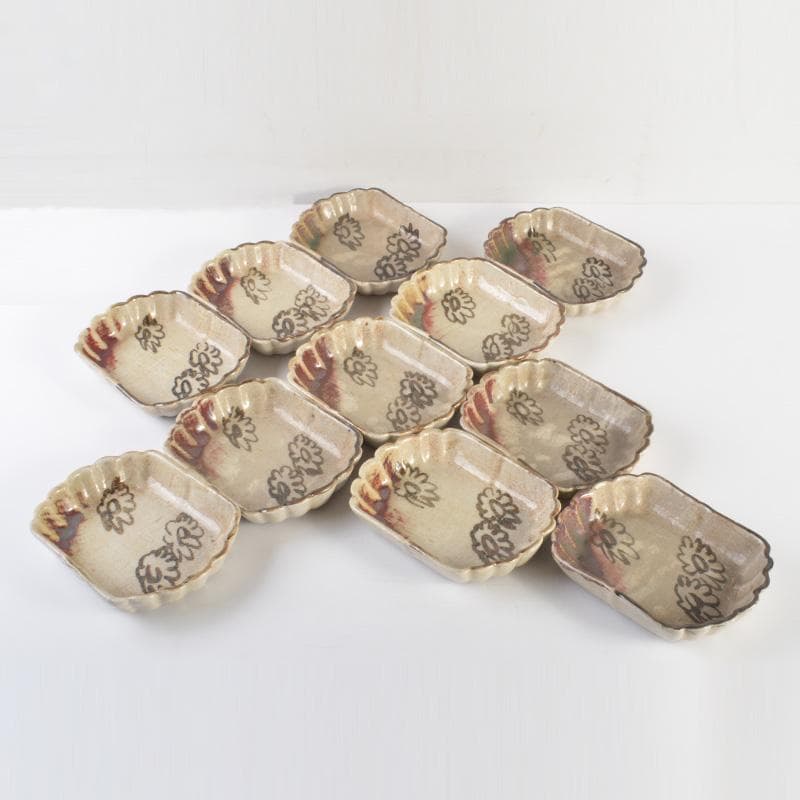 瀬戸焼　古瀬戸　鉄絵　花文　小皿　銘々皿　十一客　C　6607A