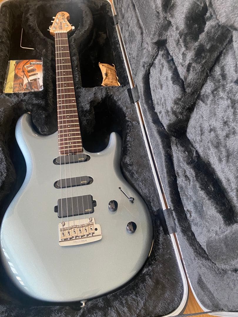 ギター music man luke