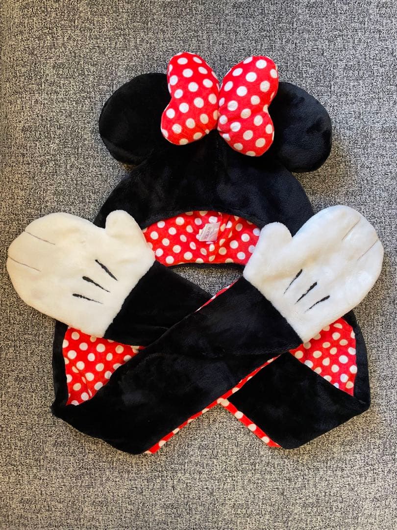 ミニーマウス耳付きスカーフと手袋セット