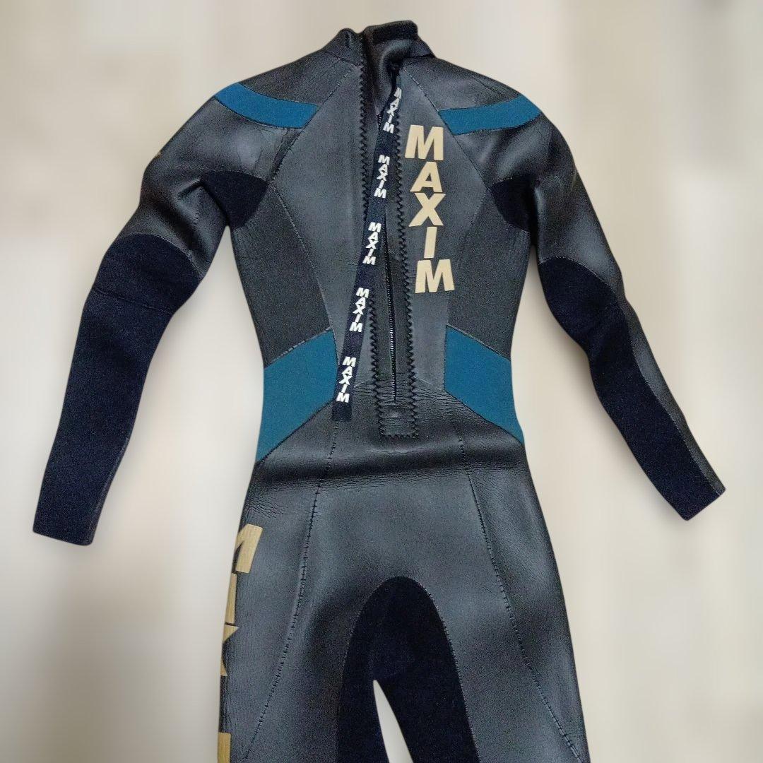 MAXIM マキシム　ステファニーピーターセンモデル　ウェットスーツ