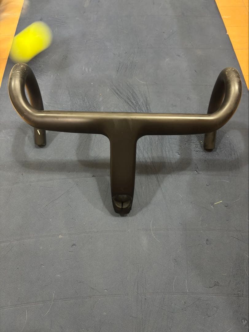 avian canary 一体型ハンドルバー