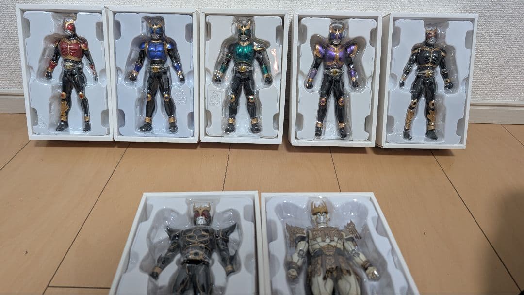 S.H.figuarts 真骨彫製法 仮面ライダークウガ 12体セット※おまけ