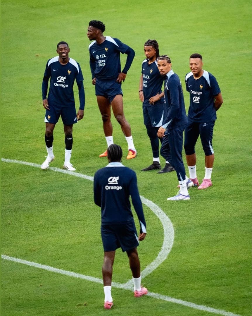 美品 NIKE フランス代表 ストライク シャツ トップス パンツ 上下セット