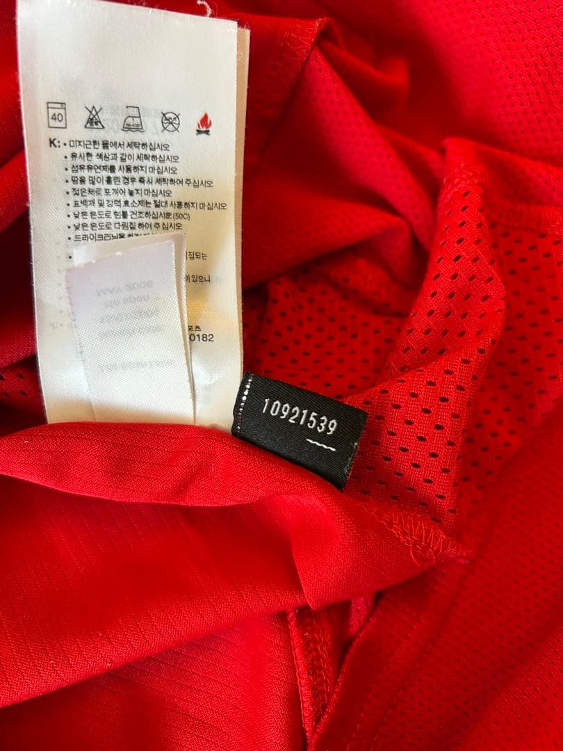 ド*ん様 マンチェスター・ユナイテッド 赤 半袖シャツ Nike