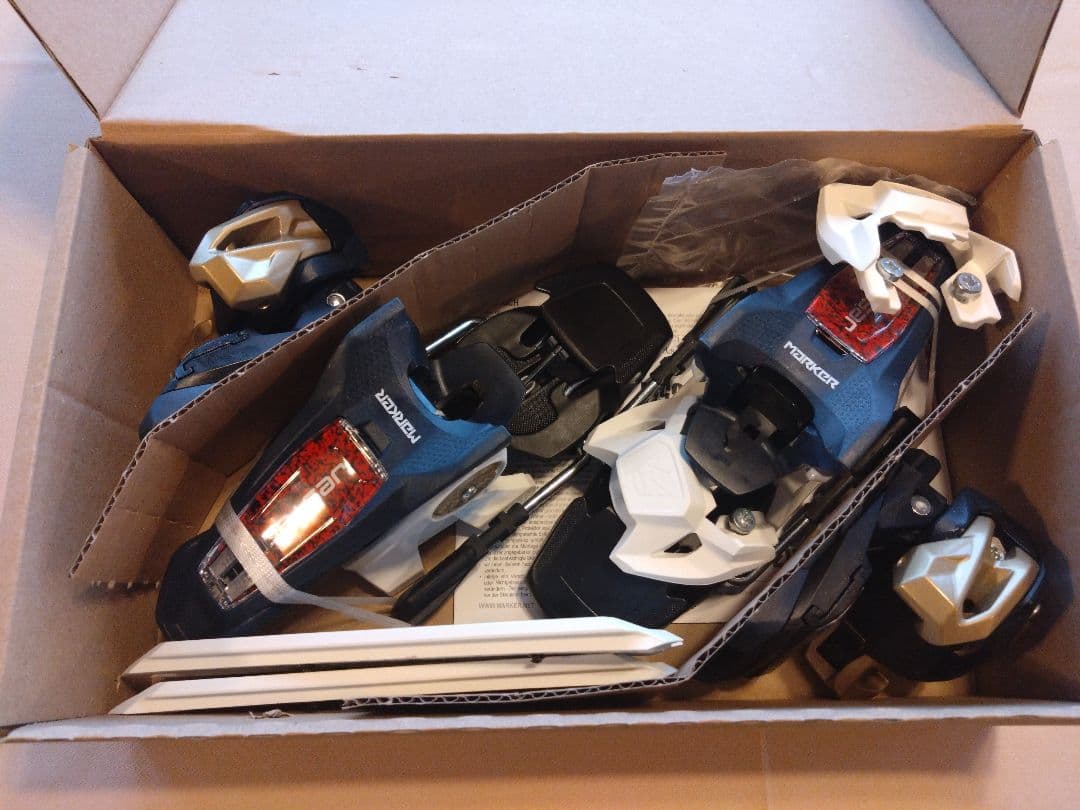 特価★新品未使用★国内正規MarkerマーカーJesterジェスター16ID