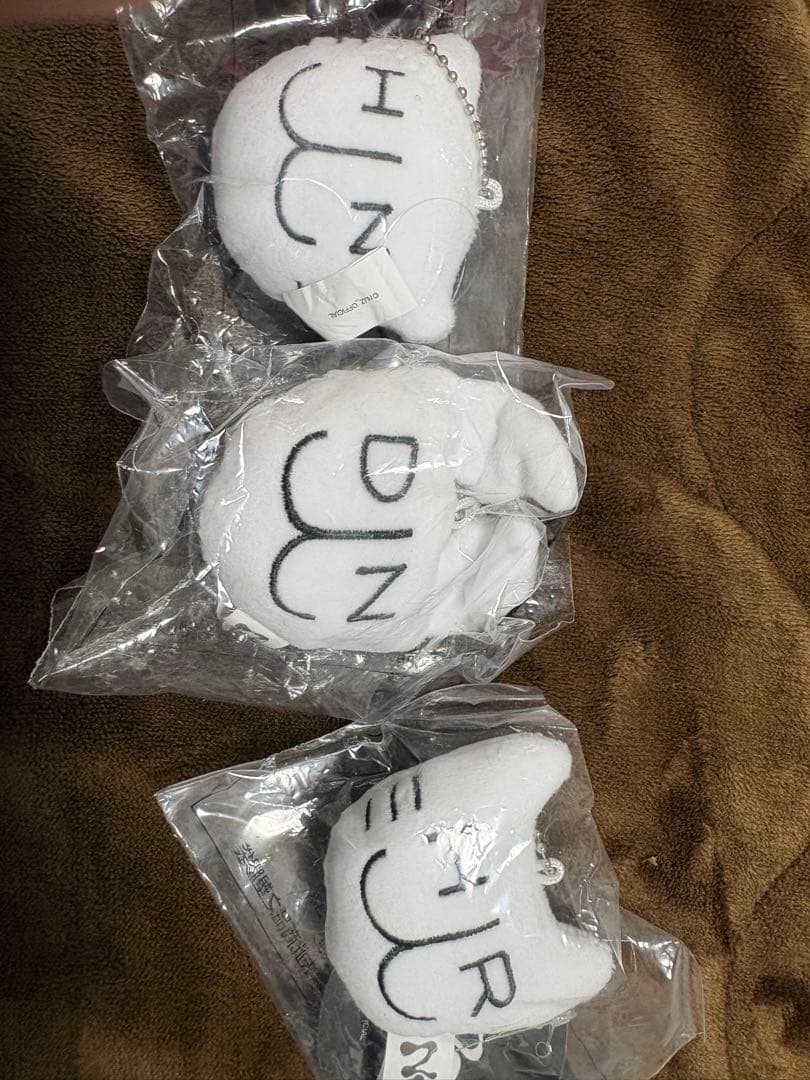 NewJeansキーホルダーパフ