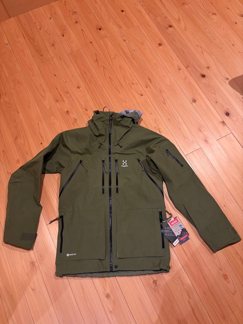 【新品未使用】ヴァッシ ゴアテックス ジャケット〔メンズ〕Mサイズ　25-26