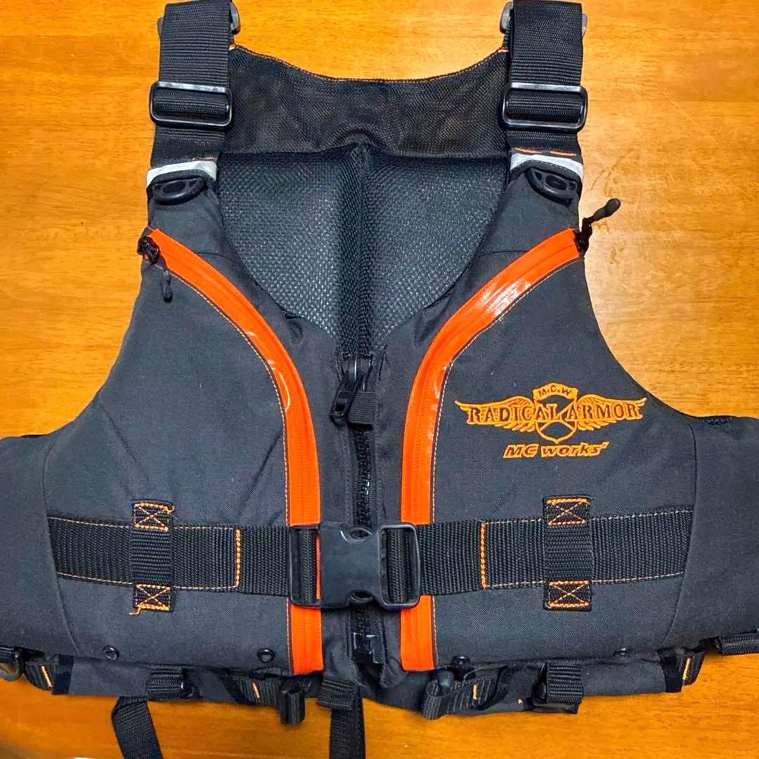 RADICAL ARMOR ライフジャケット MCワークス