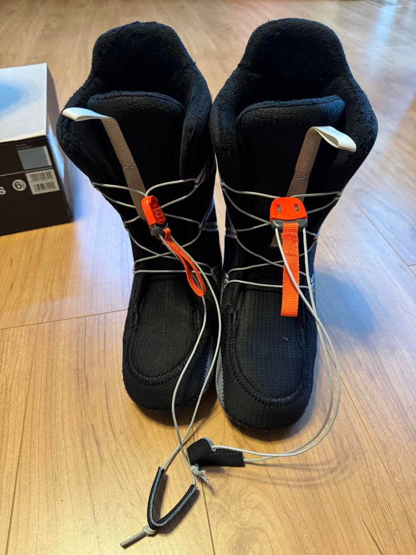 ぃ*か様 BURTON Mint Wide 80A スノーボードブーツ 23.5