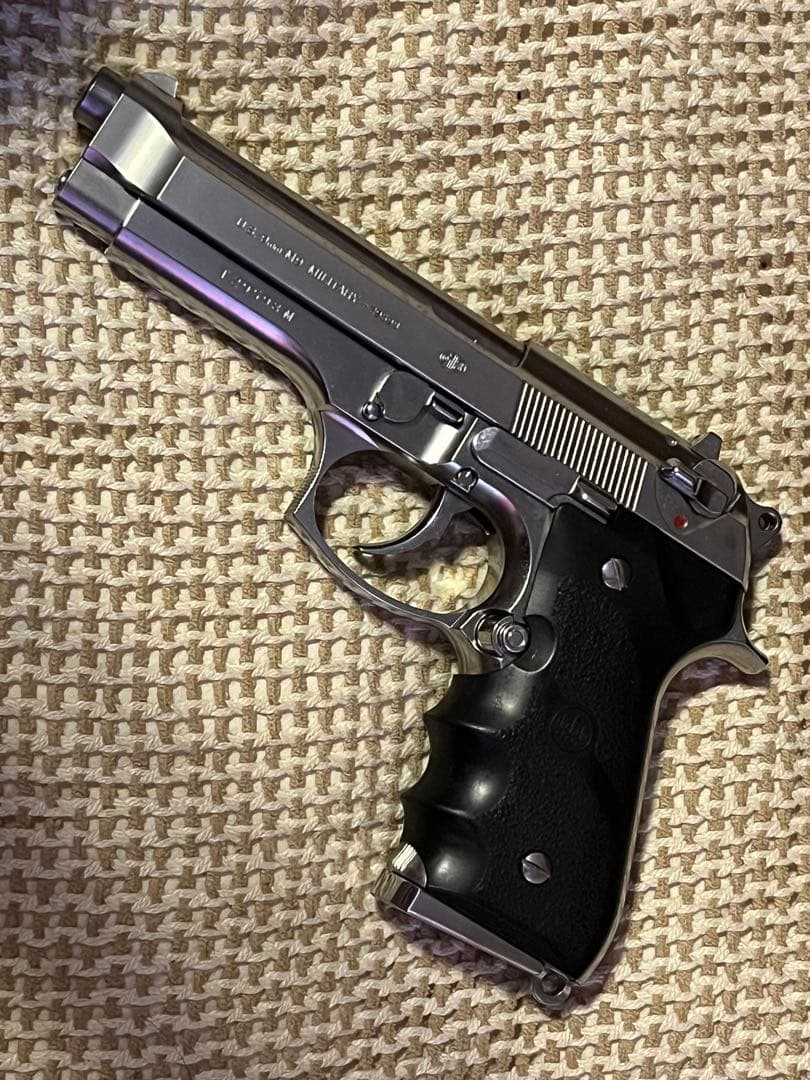 東京マルイ　M92F クロームステンレス