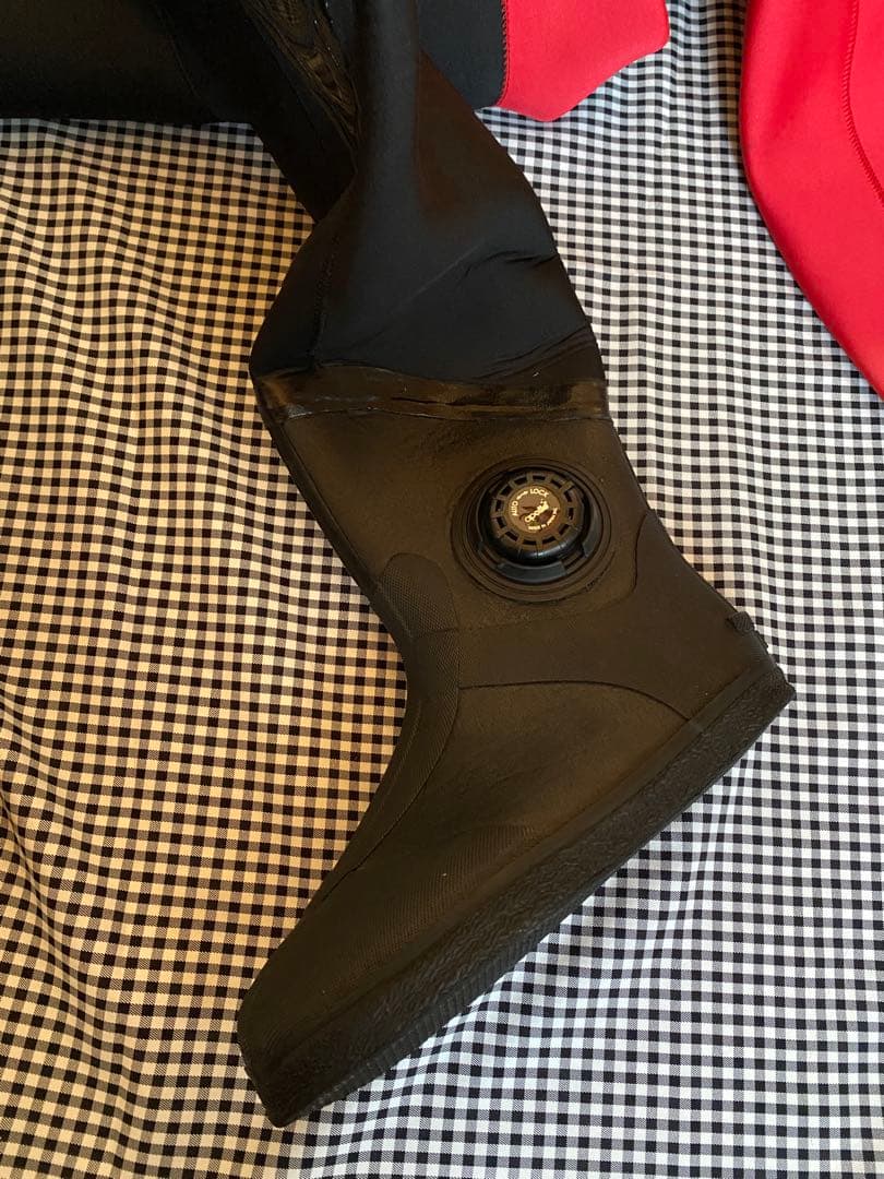 赤色　Lサイズ　ドライスーツ