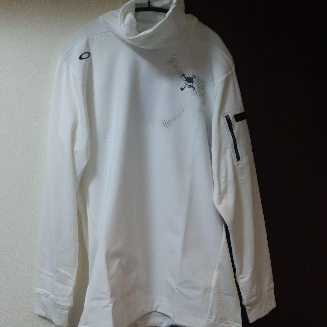 新品　オークリーゴルフ　メンズウエア　スカルタートルネックミドル　長袖シャツ
