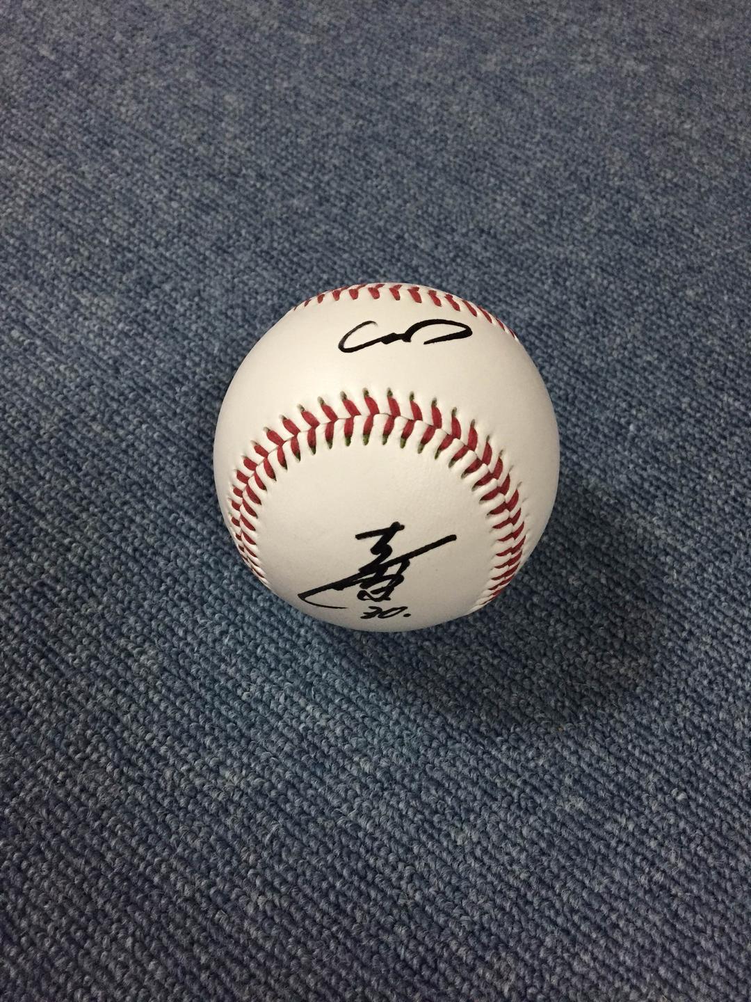一岡竜司選手 サインボール