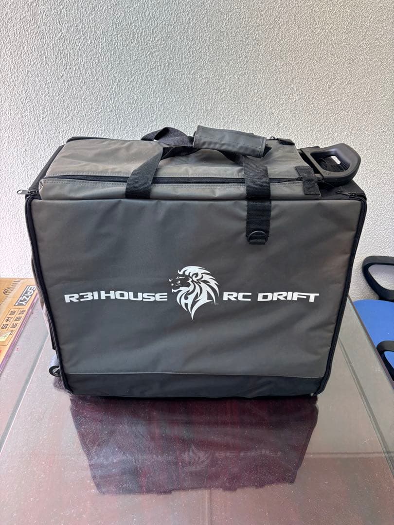 ドリフトラジコン　シャーシ2台　他多数　写真にあるもの全て