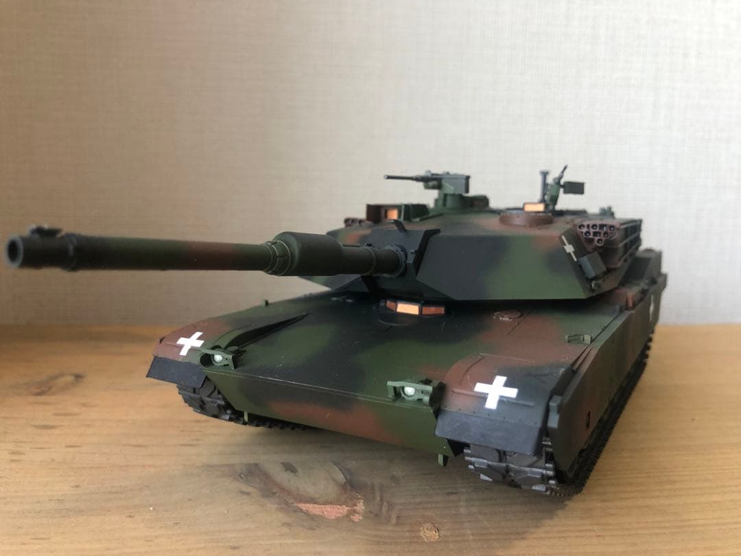 軍　M1A1 戦車　プラモデル