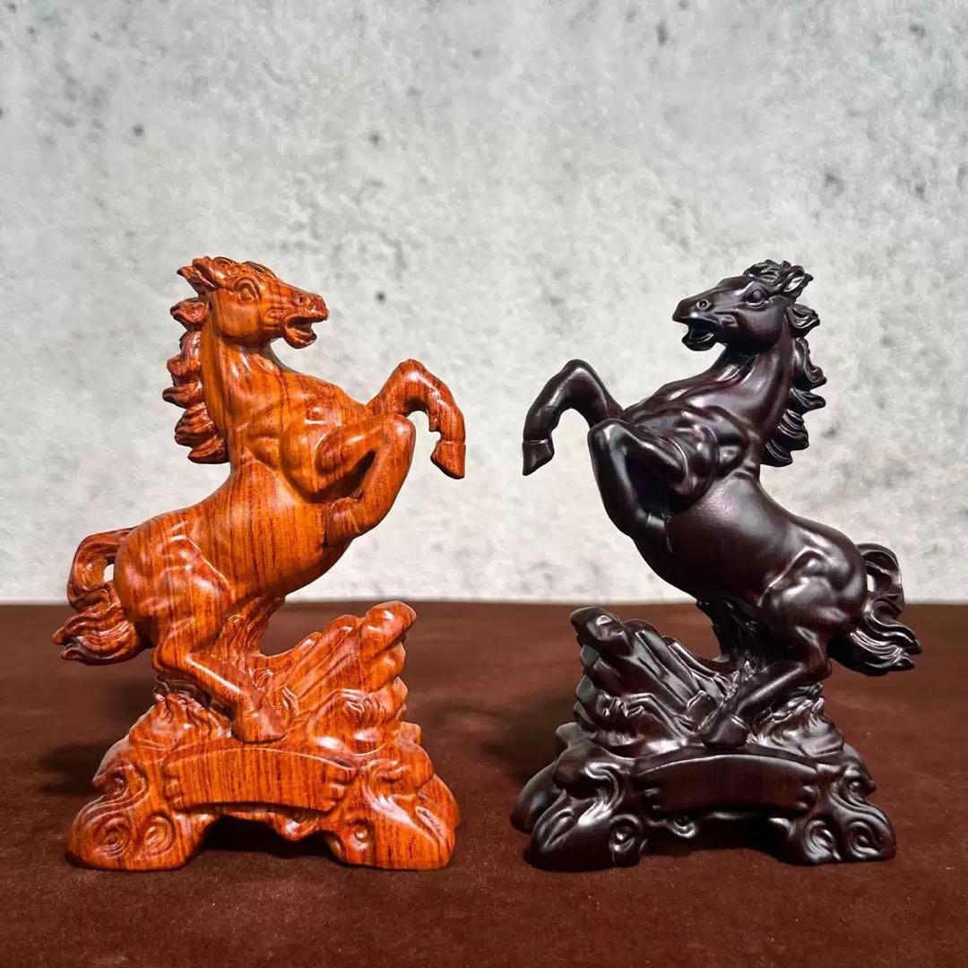 木製馬の置物セット（オレンジ・黒）